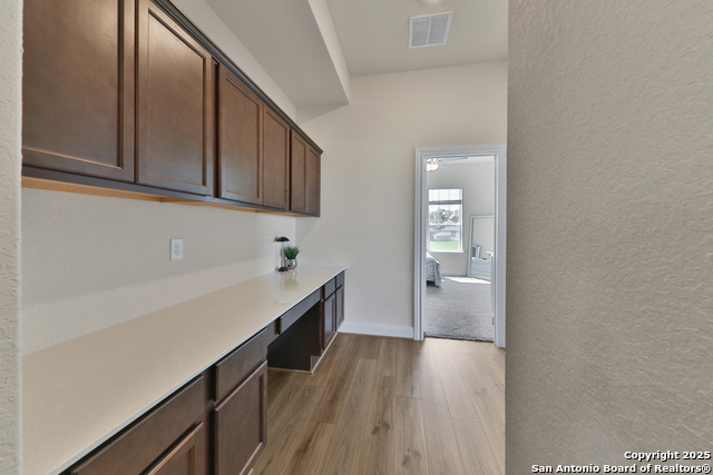 Image 23 of 47 For 195 Piper St