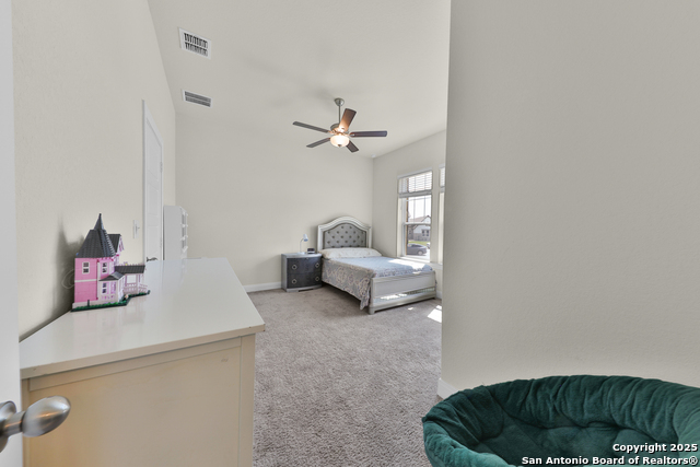 Image 28 of 47 For 195 Piper St