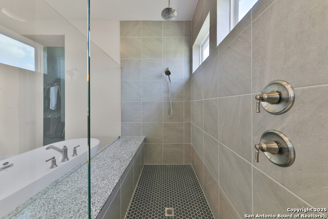 Image 34 of 47 For 195 Piper St