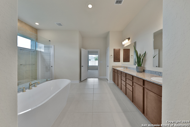 Image 37 of 47 For 195 Piper St