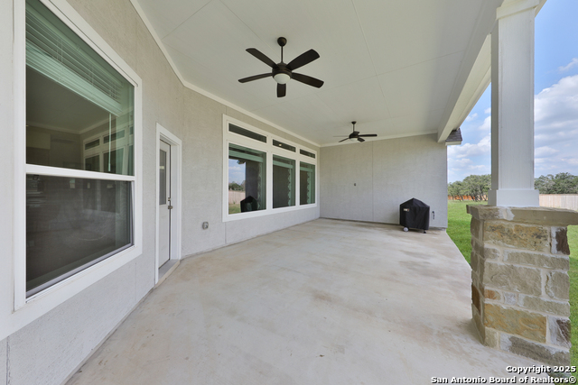 Image 41 of 47 For 195 Piper St