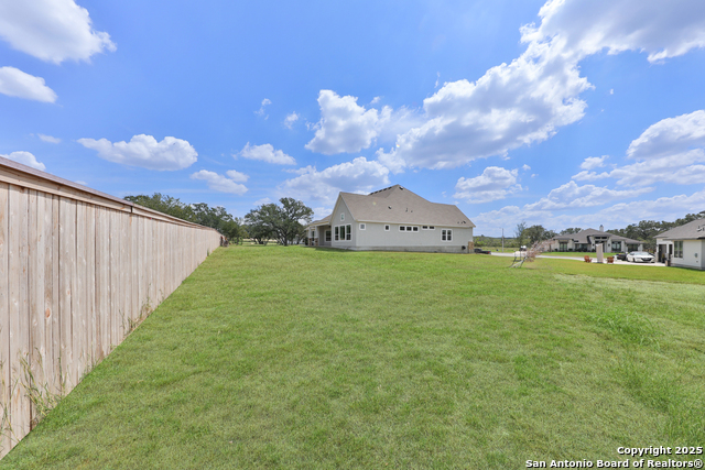 Image 43 of 47 For 195 Piper St