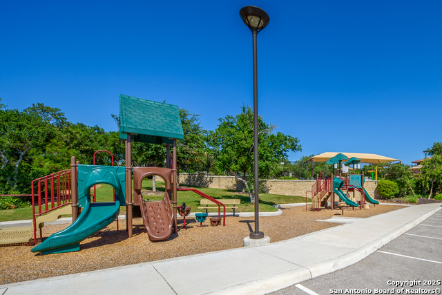 Image 9 of 35 For 13128 Glynlea Rd