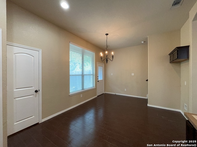 Listing photo id 13 for 957 Floating Star