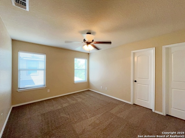 Listing photo id 16 for 957 Floating Star