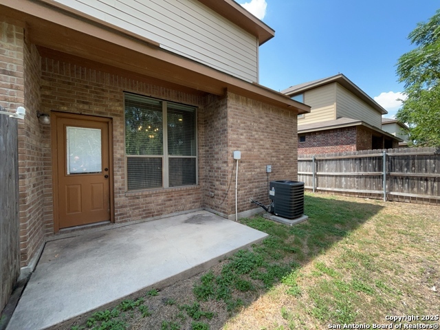 Listing photo id 31 for 957 Floating Star