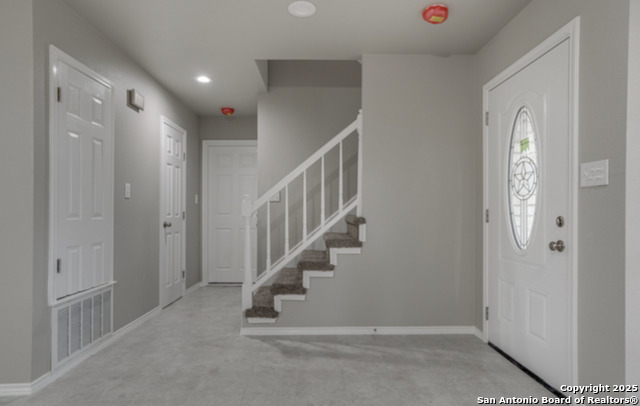 Image 3 of 25 For 6066 Whispering Lake