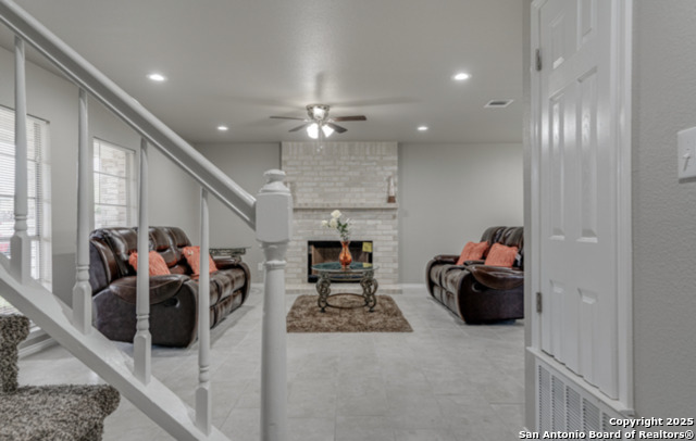 Image 4 of 25 For 6066 Whispering Lake