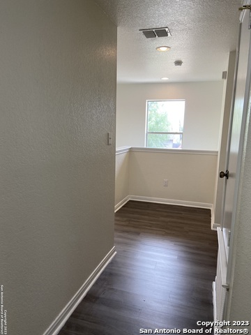 Image 5 of 8 For 3318 Marble Spur