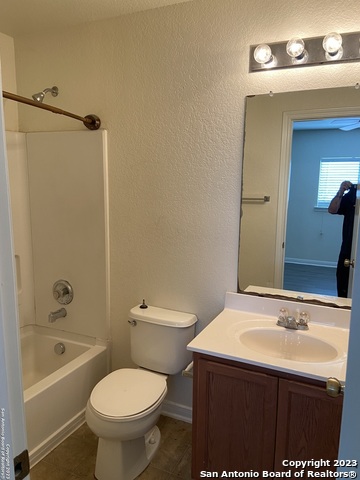 Image 7 of 8 For 3318 Marble Spur