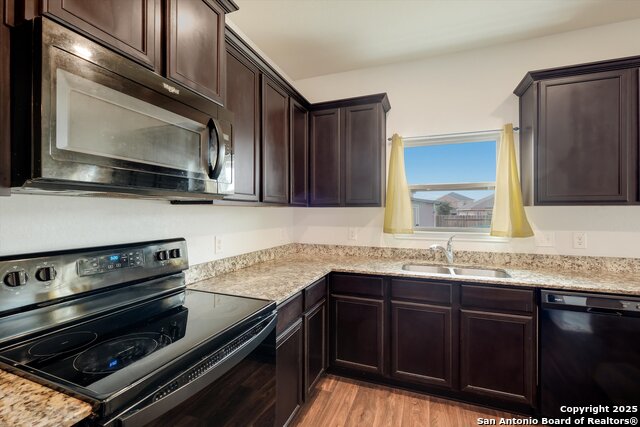 Image 10 of 30 For 15237 Snug Harbor