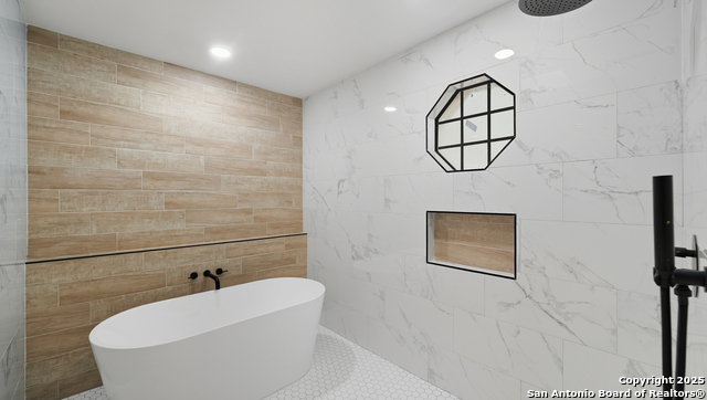 Image 22 of 36 For 1738 Mountjoy