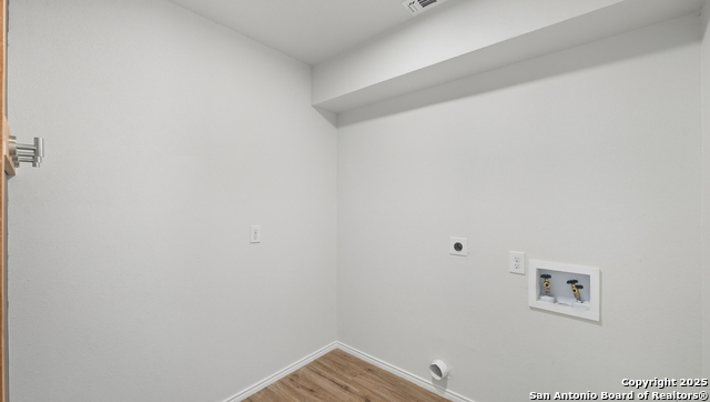 Image 27 of 36 For 1738 Mountjoy