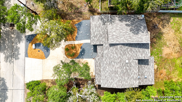 Image 35 of 36 For 1738 Mountjoy