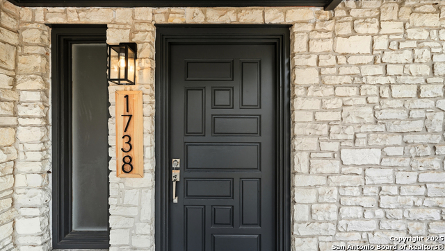 Image 4 of 36 For 1738 Mountjoy