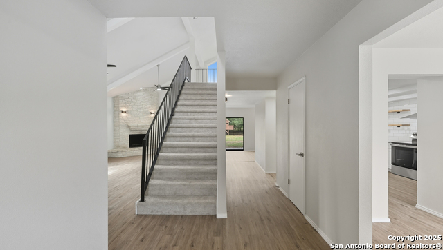 Image 5 of 36 For 1738 Mountjoy