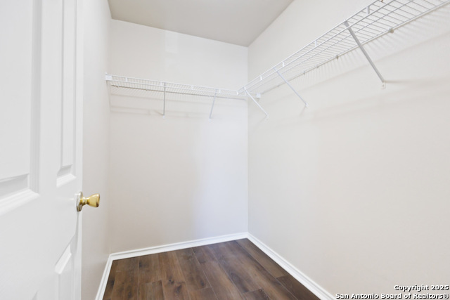 Image 22 of 25 For 8968 Scarlet Creek