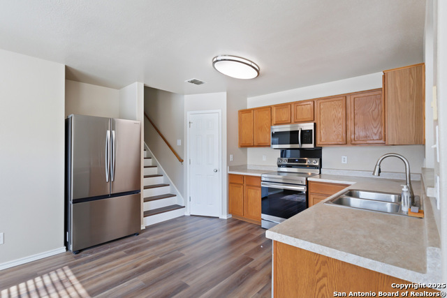 Image 8 of 25 For 8968 Scarlet Creek