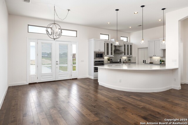 Listing photo id 8 for 212 Ferryboat Lane