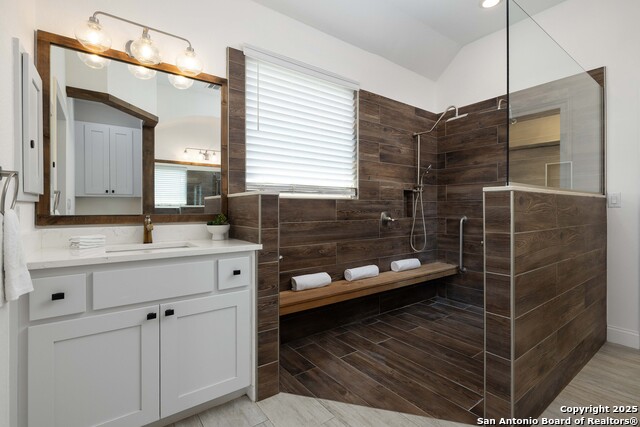 Listing photo id 11 for 212 Ferryboat Lane