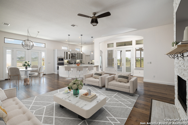 Listing photo id 2 for 212 Ferryboat Lane