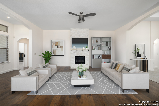 Listing photo id 3 for 212 Ferryboat Lane