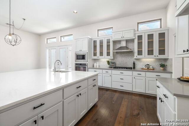 Listing photo id 7 for 212 Ferryboat Lane