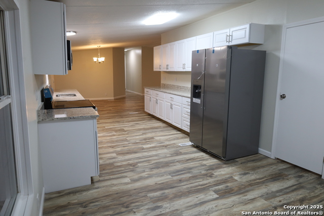 Image 13 of 28 For 620 East Trail