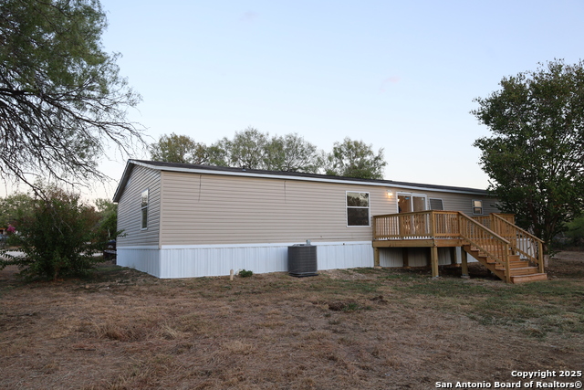 Image 16 of 28 For 620 East Trail