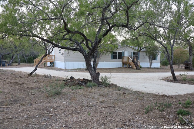 Image 2 of 28 For 620 East Trail