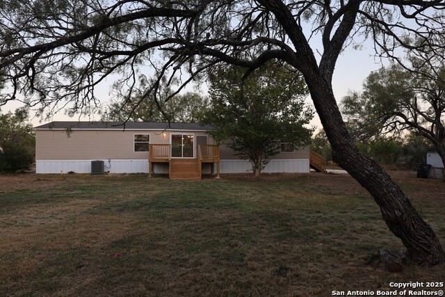 Image 23 of 28 For 620 East Trail