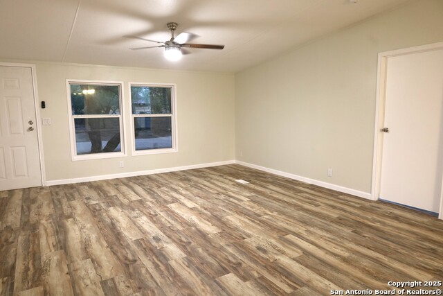 Image 9 of 28 For 620 East Trail