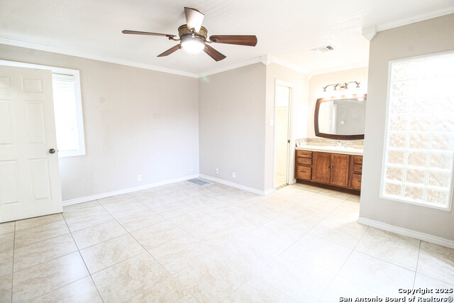 Listing photo id 16 for 14302 Indian Woods