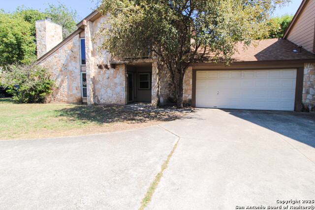 Listing photo id 0 for 14302 Indian Woods