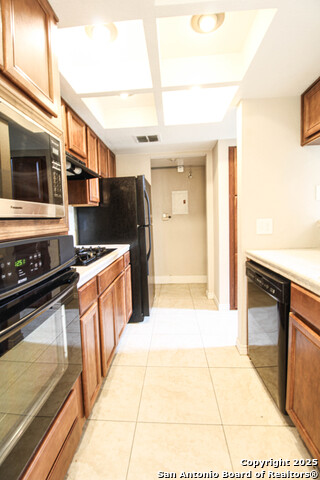 Listing photo id 5 for 14302 Indian Woods