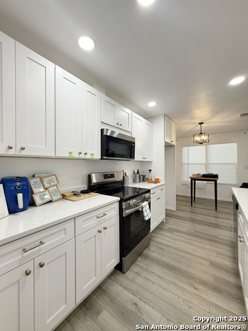 Listing photo id 8 for 11442 Woollcott