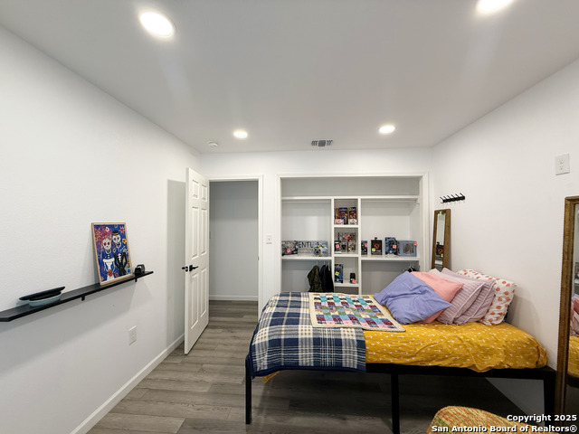 Listing photo id 10 for 11442 Woollcott