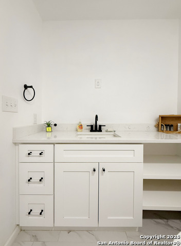 Listing photo id 23 for 11442 Woollcott