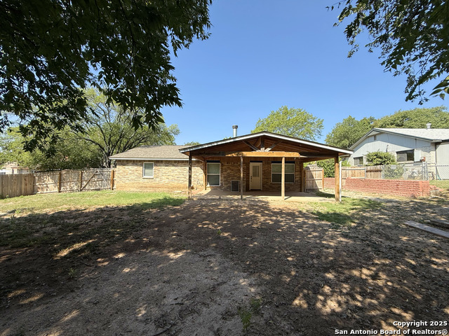 Listing photo id 25 for 11442 Woollcott