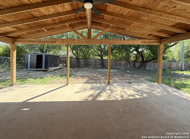 Listing photo id 26 for 11442 Woollcott