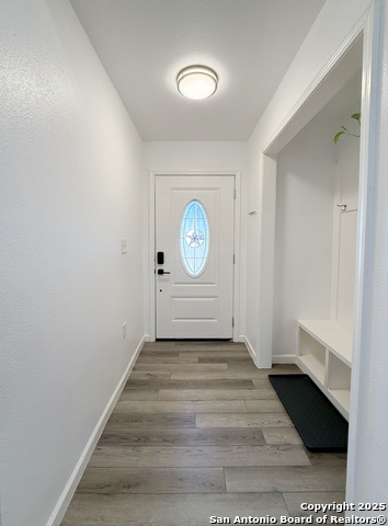 Listing photo id 1 for 11442 Woollcott