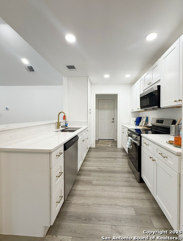 Listing photo id 7 for 11442 Woollcott