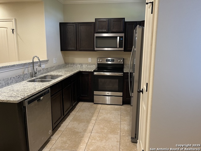 Listing photo id 9 for 6511 Marcel Way 103