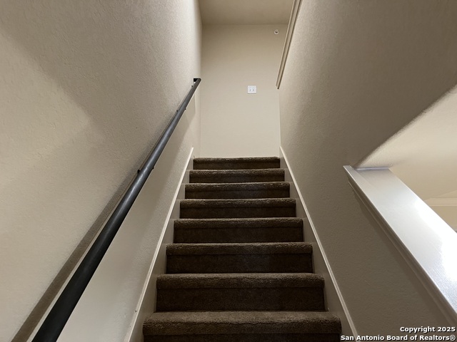 Listing photo id 10 for 6511 Marcel Way 103