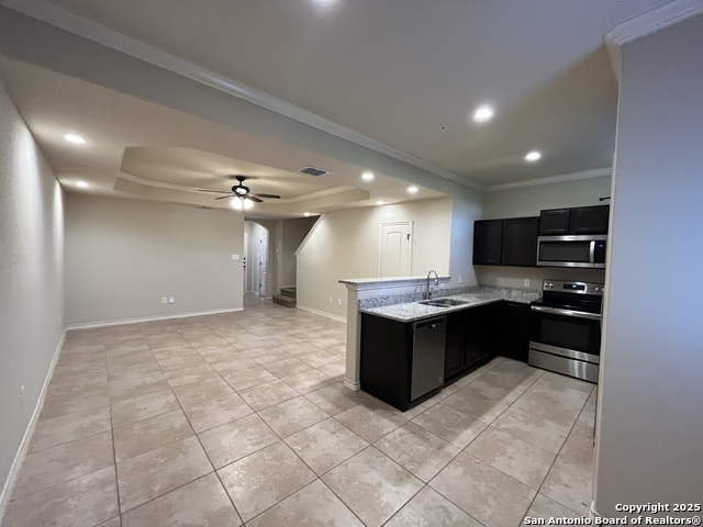 Listing photo id 6 for 6511 Marcel Way 103