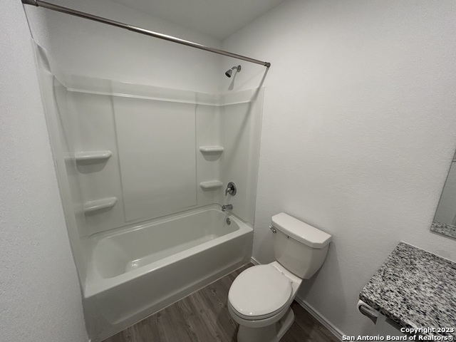 Image 12 of 25 For 4116 Cove Falls