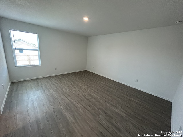 Image 16 of 25 For 4116 Cove Falls