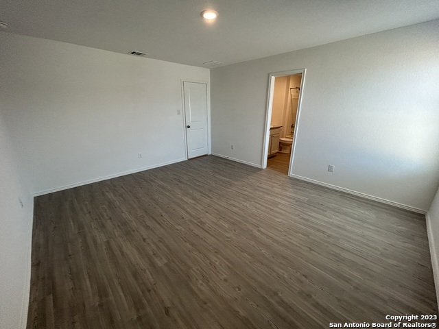 Image 17 of 25 For 4116 Cove Falls