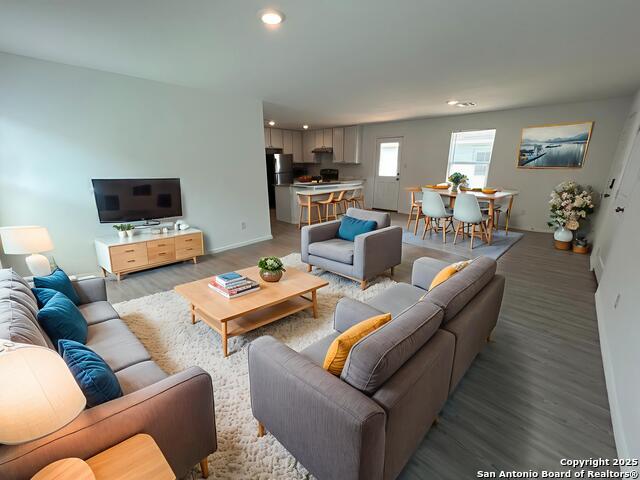 Image 3 of 25 For 4116 Cove Falls