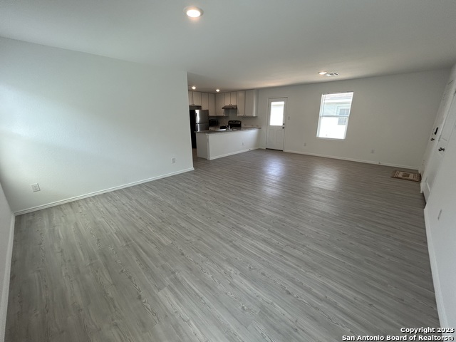 Image 4 of 25 For 4116 Cove Falls